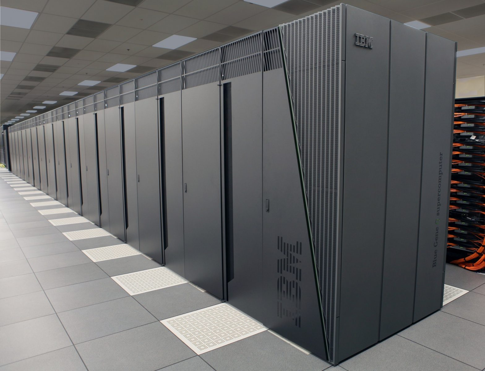 ibm data center with servers